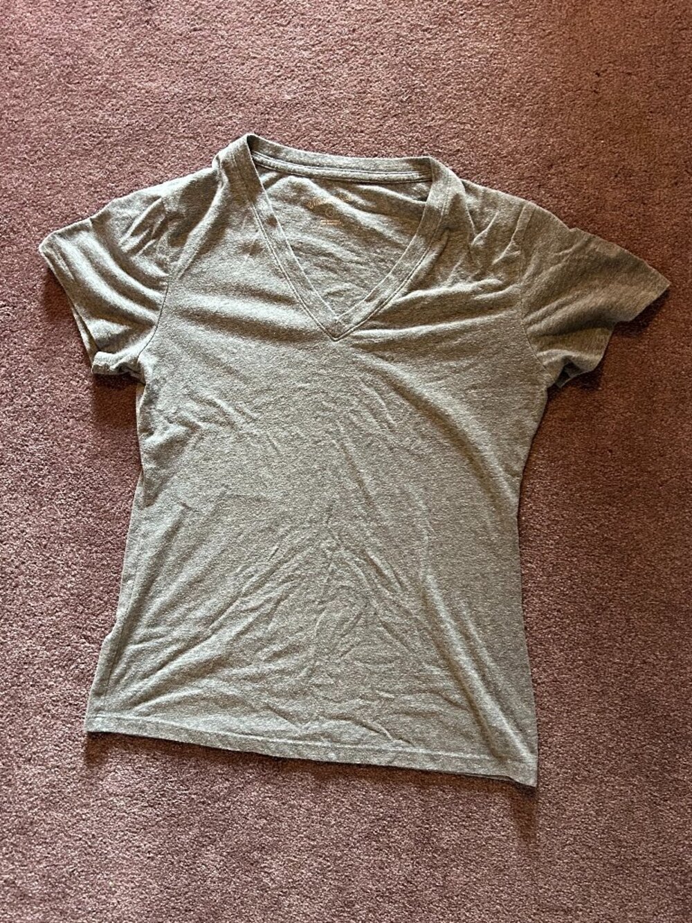 Heather grey soft v-neck short sleeved t-shirt Size Small